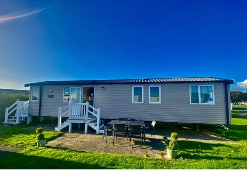 Caravan Church Farm Holiday Village Pagham Eksteriør bilde
